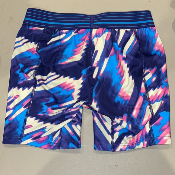 Sold Under Armour girls compression shorts nwt - Picture 6 of 10